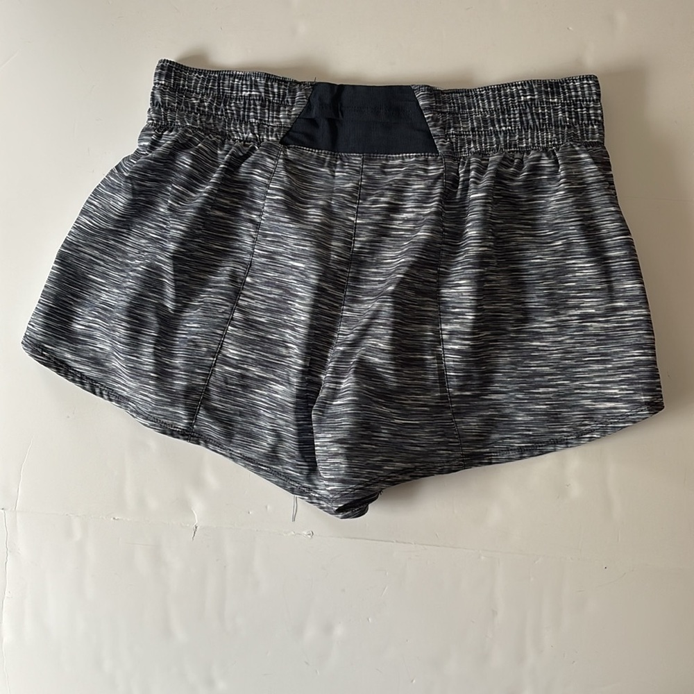 Nike Women's One Dri-Fit Mid-Rise 3” Brief-Lined Training Shorts - Picture 5 of 13